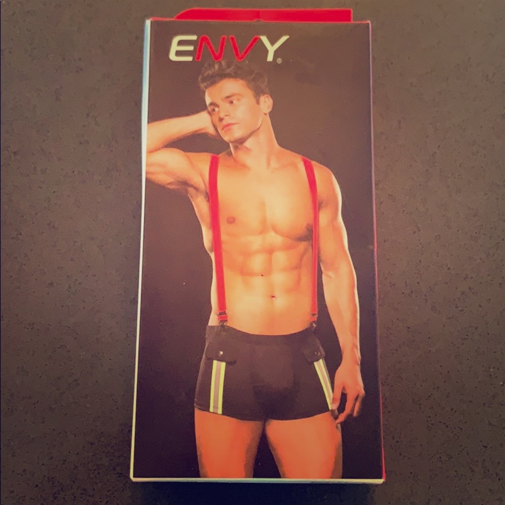 Men’s sexy/stripper firefighter costume
